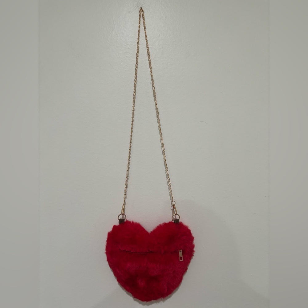 Heart-Shaped Faux Fur Crossbody Bag - Red - Picture 1 of 10